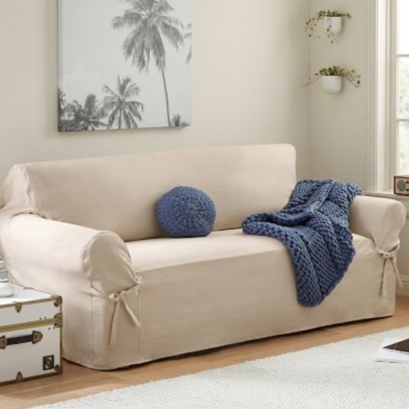 New PB loveseat relaxed fit slipcover with ties - Picture 3 of 6